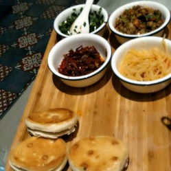 乌鲁木齐雨轩斋清真食品旗下第九味清真餐饮 顾客综合评价与分析